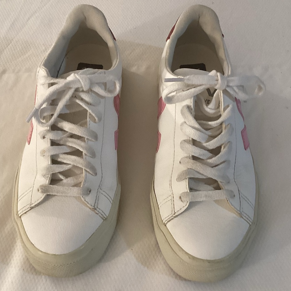 VEJA Esplar Low-Top Sneakers - Picture 3 of 13